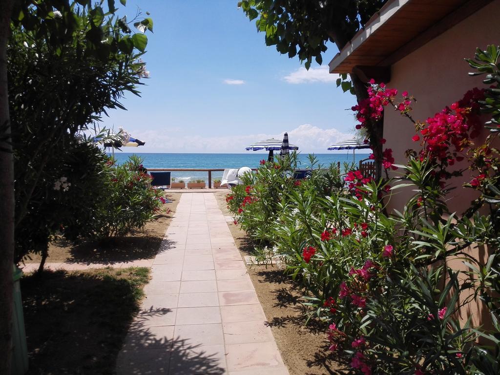 Hotel Acquasanta Terracina Kültér fotó