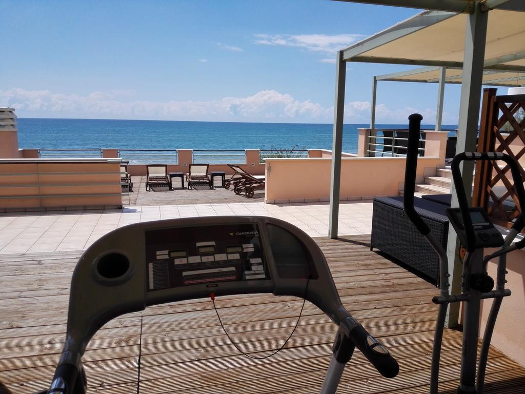Hotel Acquasanta Terracina Kültér fotó