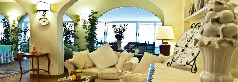 Hotel Acquasanta Terracina Kültér fotó