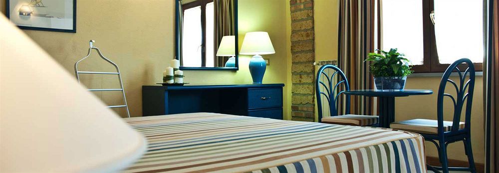 Hotel Acquasanta Terracina Kültér fotó
