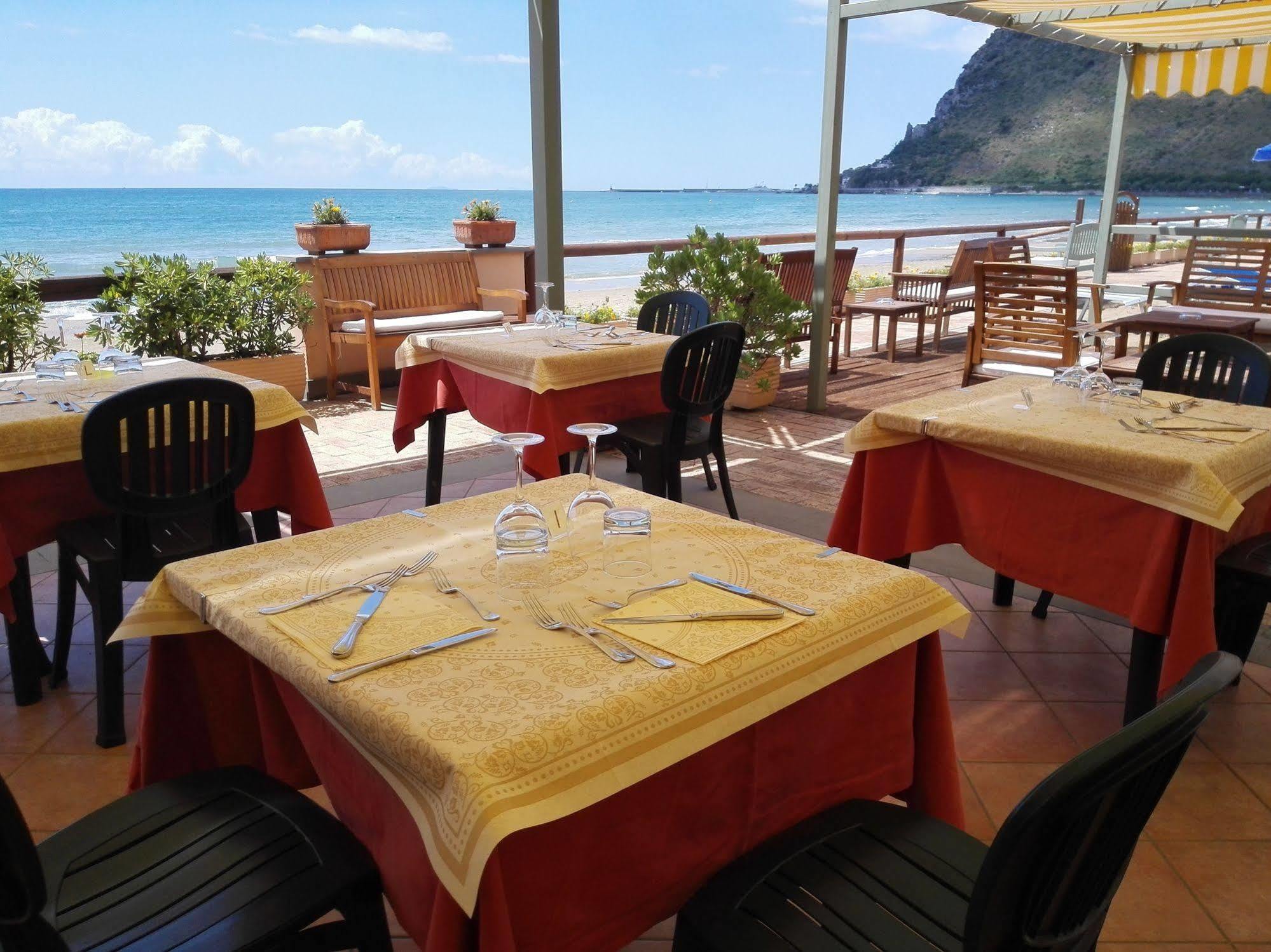 Hotel Acquasanta Terracina Kültér fotó