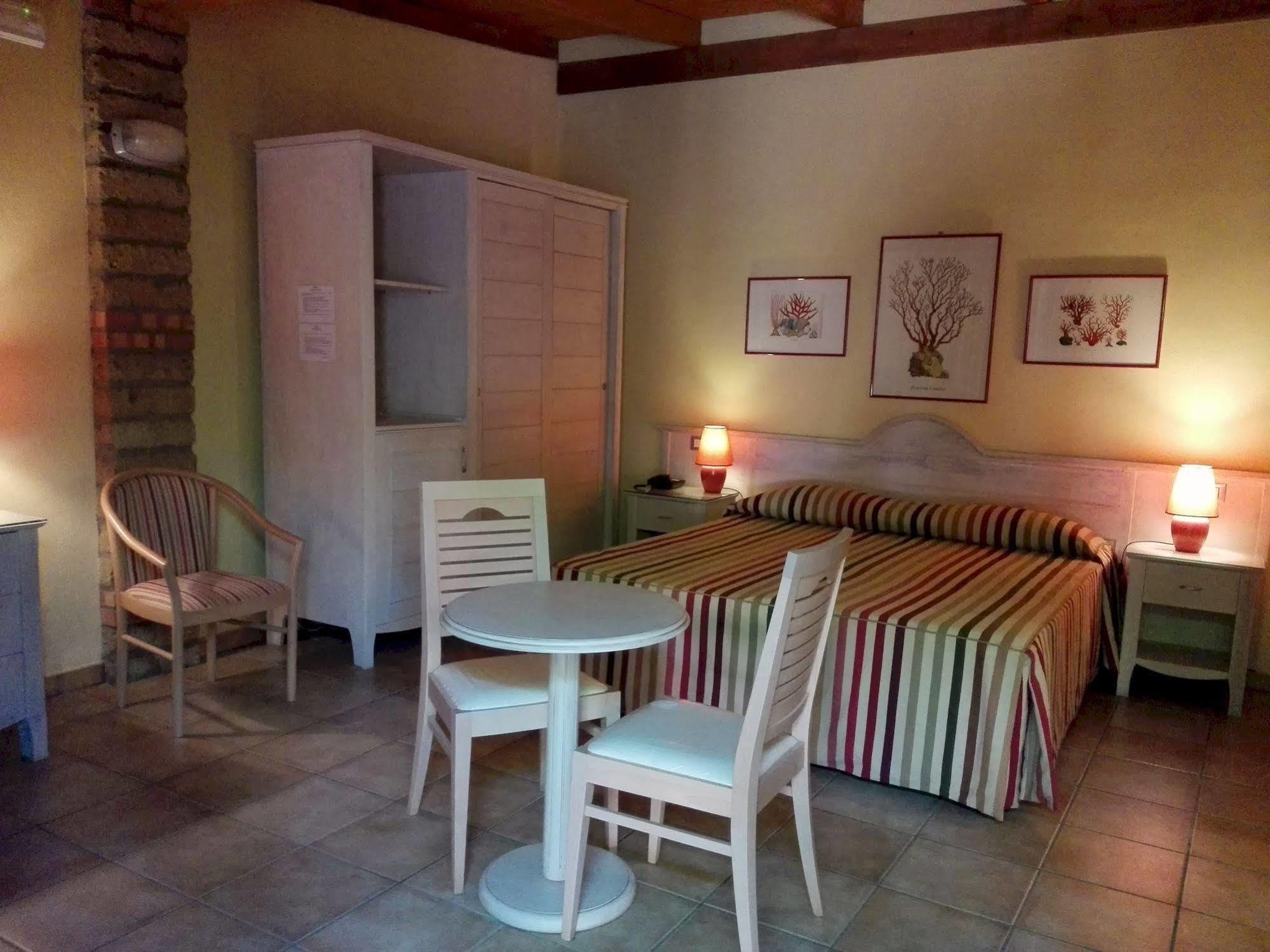 Hotel Acquasanta Terracina Kültér fotó