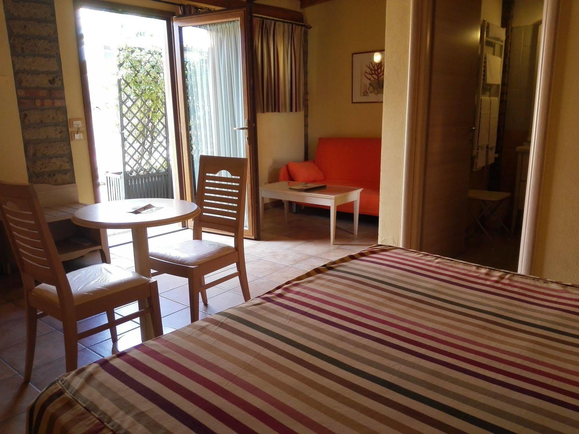Hotel Acquasanta Terracina Kültér fotó