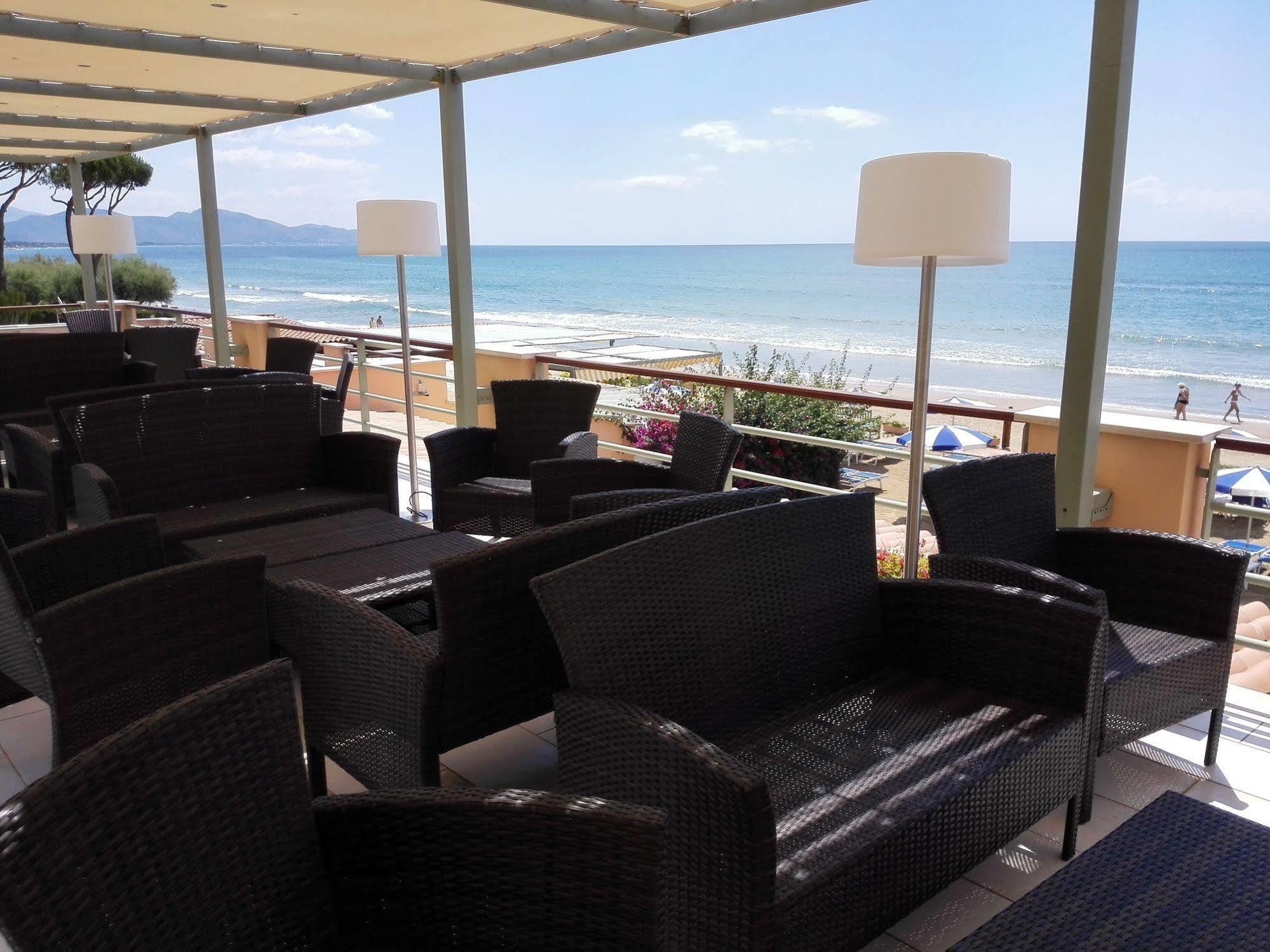 Hotel Acquasanta Terracina Kültér fotó