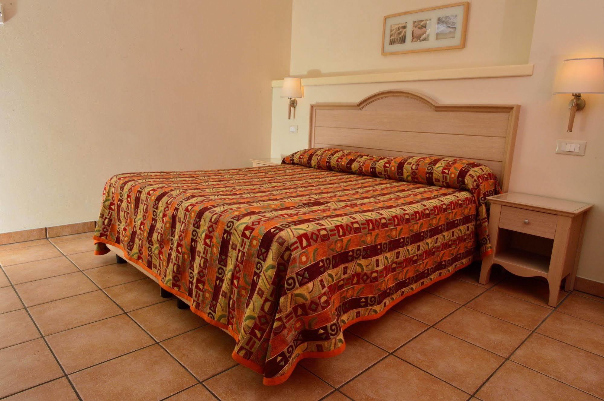 Hotel Acquasanta Terracina Kültér fotó